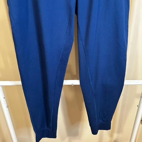 Under Armour Royal Blue Sportswear - Picture 4 of 5